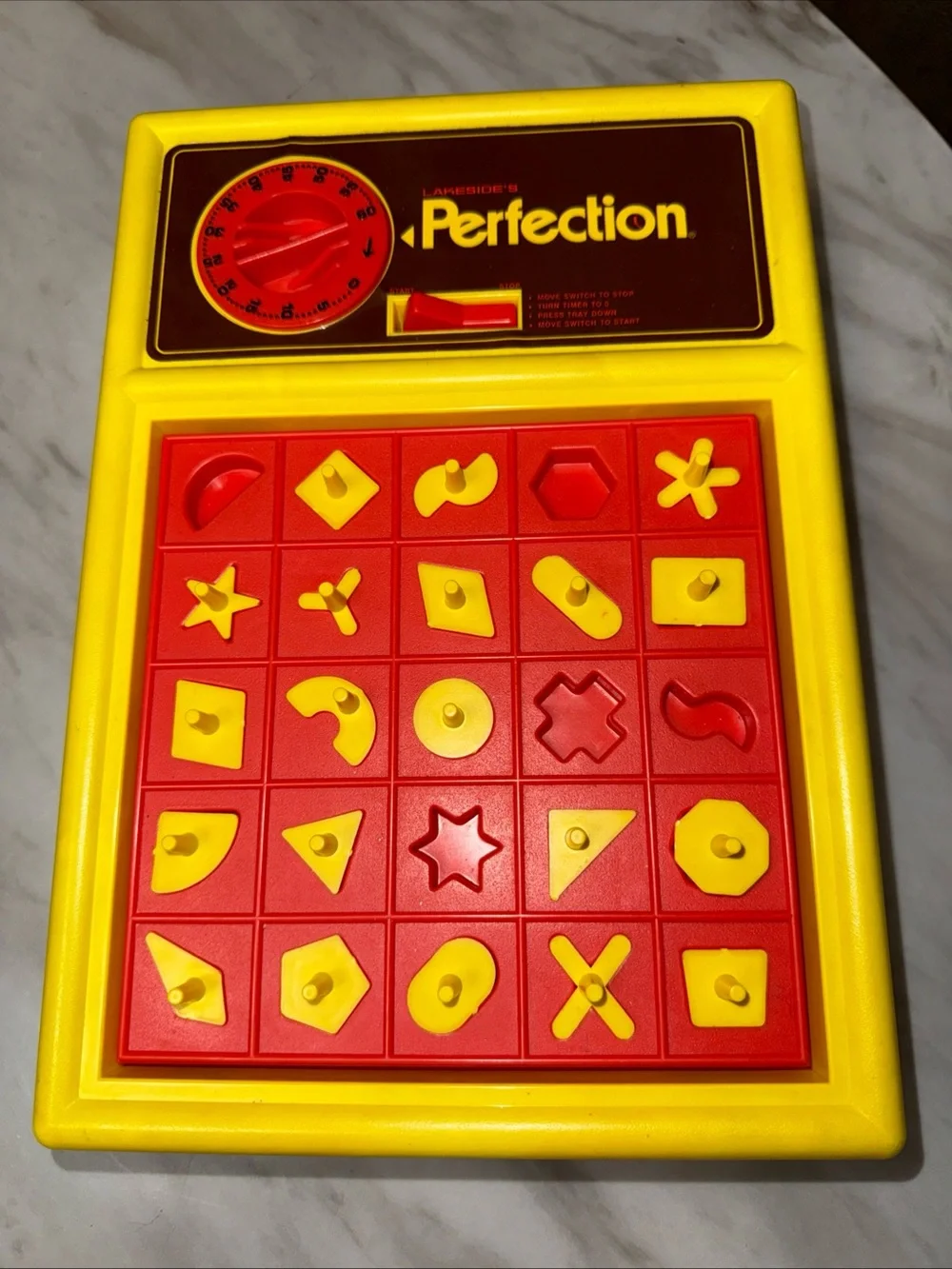 Perfection game vintage missing 5 pieces Works!